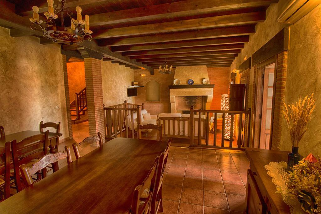 Casa Rural Tia Tomasa Malpartida De Plasencia Exterior foto
